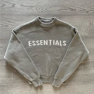 ESSENTIALS women’s knit sweater